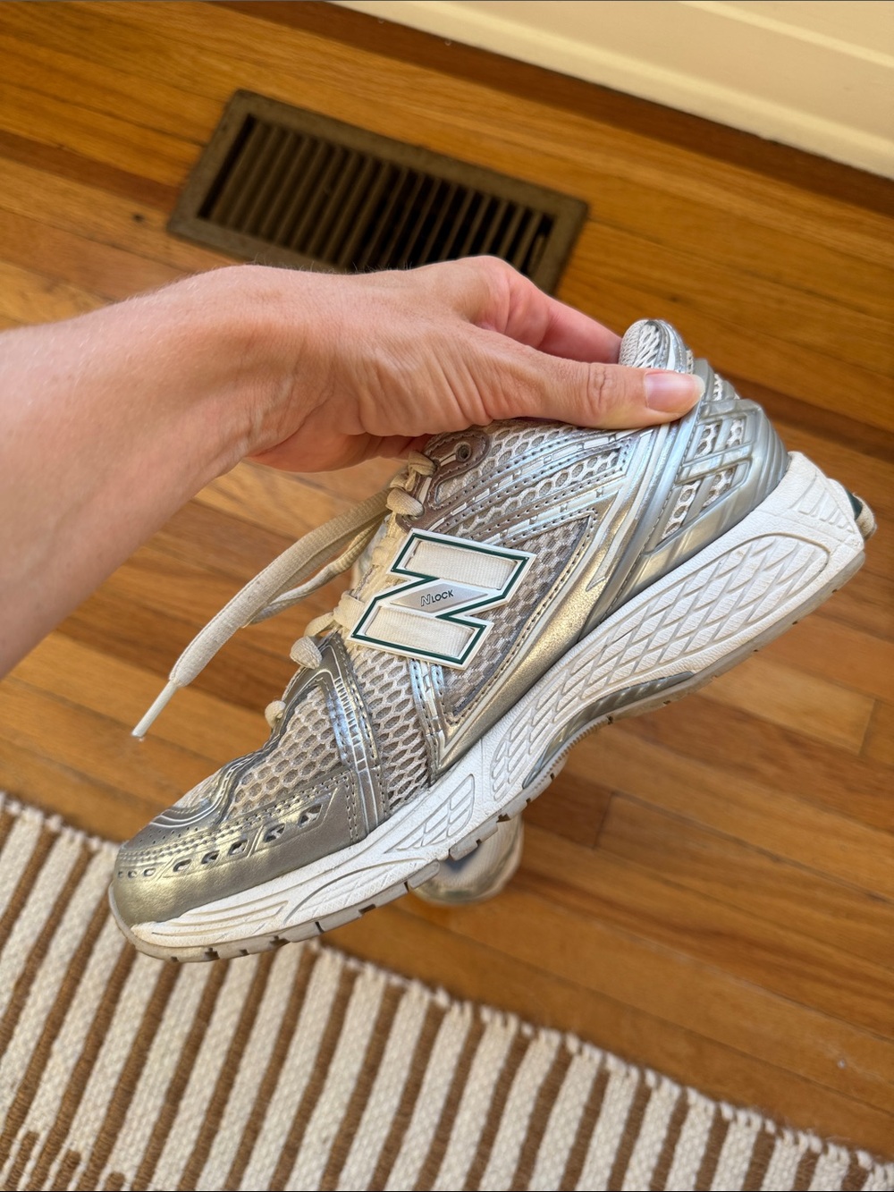 New Balance Gender Inclusive 1906R Running Shoe - Picture 5 of 8